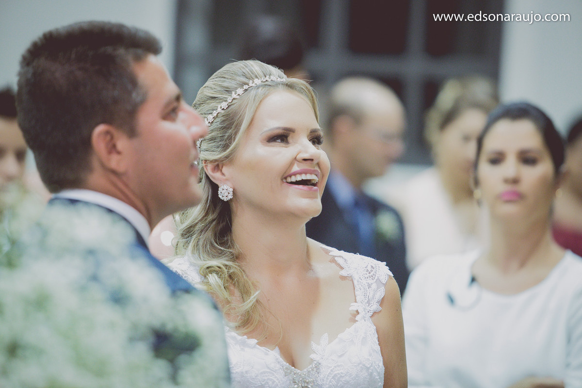 Edson Araujo Fotografias, Casando em João PInheiro - MG, Casamentos em João Pinheiro, Cassia e Luiz Fernando, Igreja São José em João Pinheiro, Fotógrafo de casamentos em João Pinheiro, alianças