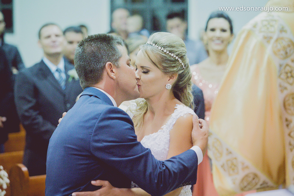 Edson Araujo Fotografias, Casando em João PInheiro - MG, Casamentos em João Pinheiro, Cassia e Luiz Fernando, Igreja São José em João Pinheiro, Fotógrafo de casamentos em João Pinheiro, alianças