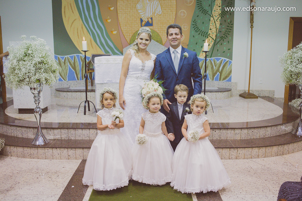 Edson Araujo Fotografias, Casando em João PInheiro - MG, Casamentos em João Pinheiro, Cassia e Luiz Fernando, Noiva chorando, Fotos com emoção, maquiagem de noiva, Melhor fotógrafo em João Pinheiro.