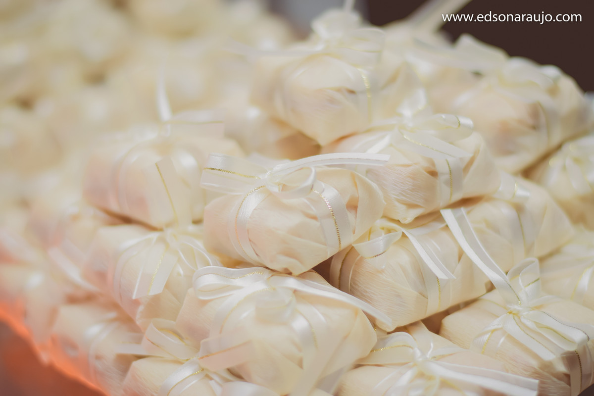 Edson Araujo Fotografias, Casando em João PInheiro - MG, Casamentos em João Pinheiro, Cassia e Luiz Fernando, Namastê em João Pinheiro MG, Bolo de casamento em João Pinheiro, Maquete em João Pinheiro.