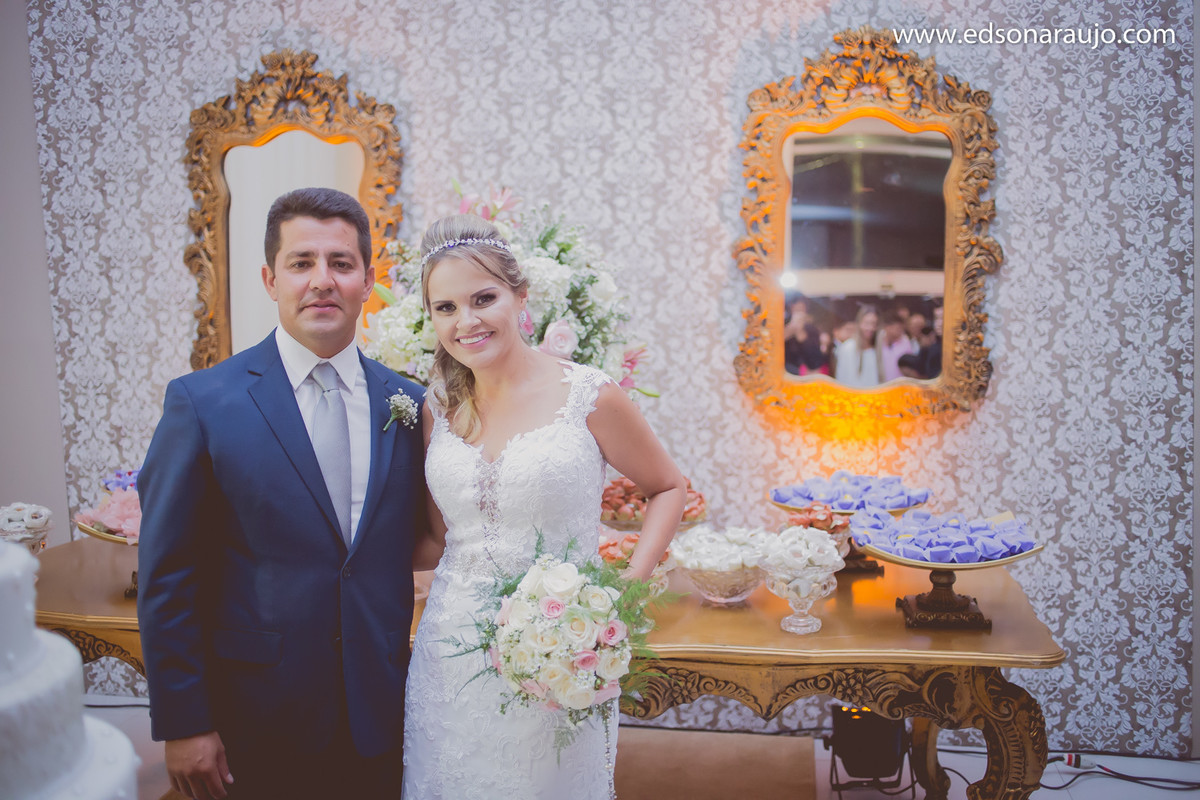 Edson Araujo Fotografias, Casando em João PInheiro - MG, Casamentos em João Pinheiro, Cassia e Luiz Fernando, Namastê em João Pinheiro MG, Bolo de casamento em João Pinheiro, Maquete em João Pinheiro.