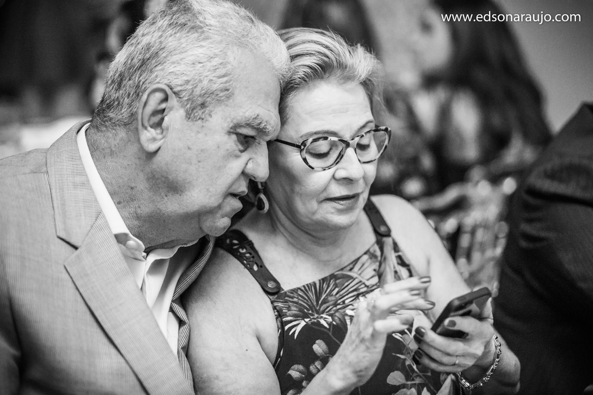 Edson Araujo Fotografias, Casando em João PInheiro - MG, Casamentos em João Pinheiro, Cassia e Luiz Fernando, Namastê em João Pinheiro MG, Bolo de casamento em João Pinheiro, Maquete em João Pinheiro.