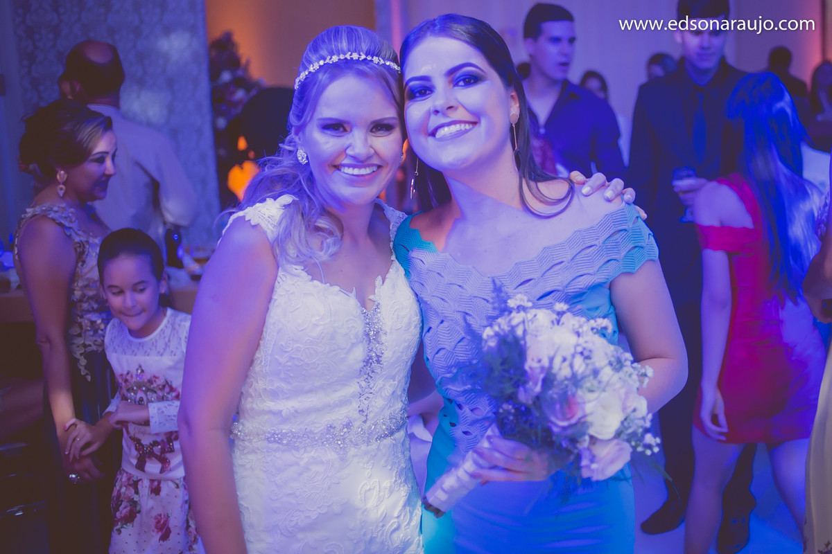 Edson Araujo Fotografias, Casando em João PInheiro - MG, Casamentos em João Pinheiro, Cassia e Luiz Fernando, Namastê em João Pinheiro MG, Bolo de casamento em João Pinheiro, Maquete em João Pinheiro.