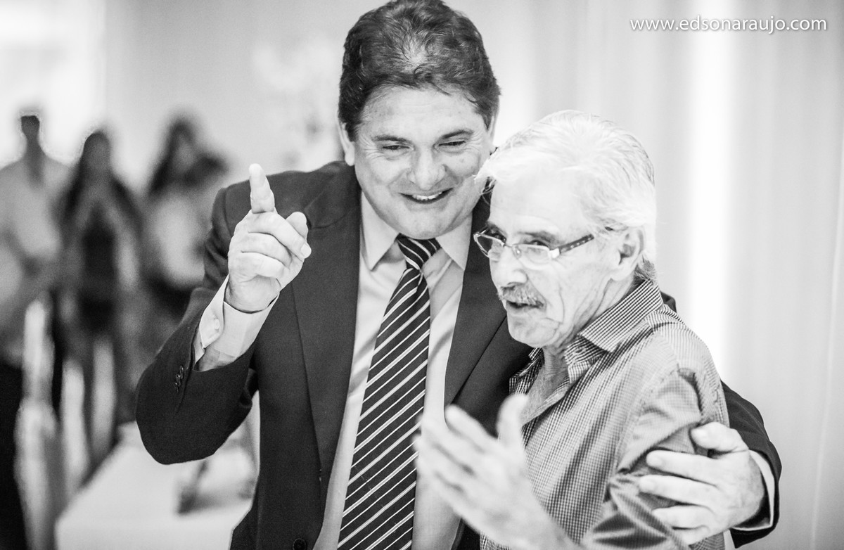 Edson Araujo Fotografias, Casando em João PInheiro - MG, Casamentos em João Pinheiro, Cassia e Luiz Fernando, Namastê em João Pinheiro MG, Bolo de casamento em João Pinheiro, Maquete em João Pinheiro.