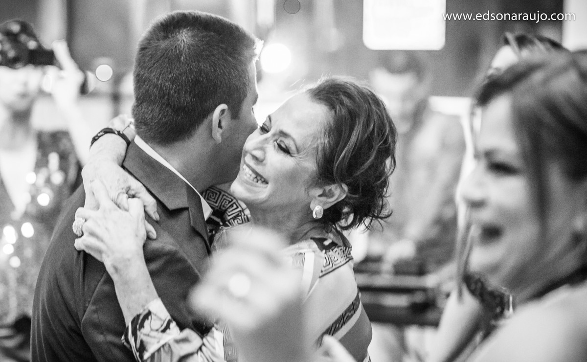 Edson Araujo Fotografias, Casando em João PInheiro - MG, Casamentos em João Pinheiro, Cassia e Luiz Fernando, Namastê em João Pinheiro MG, Bolo de casamento em João Pinheiro, Maquete em João Pinheiro.