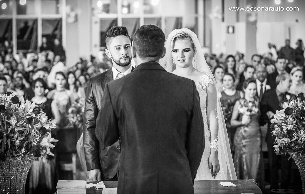 Edson, Edson Araujo Fotografias, Fotografo de casamentos em Betim MG, Casamento em Betim, Noivas Betim, Salão de beleza em Betim, Buquê em Betim, Casal romantico, Estefania e Rafael, Melhor fotografo.