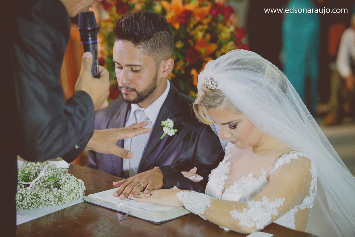 Edson, Edson Araujo Fotografias, Fotografo de casamentos em Betim MG, Casamento em Betim, Noivas Betim, Salão de beleza em Betim, Buquê em Betim, Casal romantico, Estefania e Rafael, Melhor fotografo.