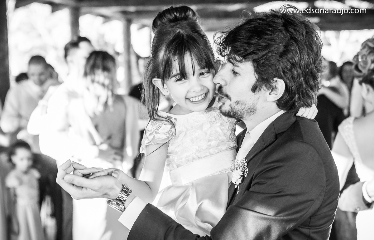 Fotografo Edson Araujo, Edson Araujo Fotografias, Lara e Vinicius Lagoa Grande MG, Casando em Lagoa Grande, Casamento Lara e Vinicius, Viviani Correa, Fotografo de casamentos em Minas Gerais.