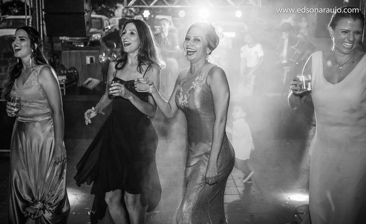 Fotografo Edson Araujo, Edson Araujo Fotografias, Lara e Vinicius Lagoa Grande MG, Casando em Lagoa Grande, Casamento Lara e Vinicius, Viviani Correa, Fotografo de casamentos em Minas Gerais.