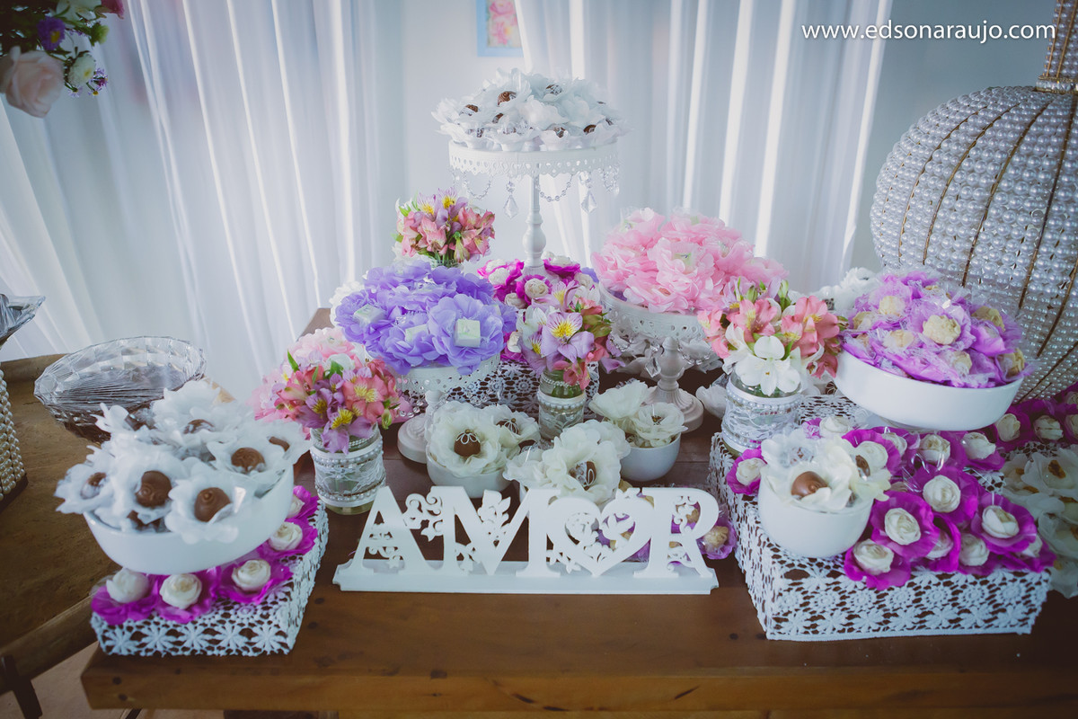 decoração de casamento em Patos de Minas MG, docinhos de casamento, decoração de casamentos, flores para casamento, alianças de casamento, decoração, noiva, noivo, noivos, fotografo de casamento