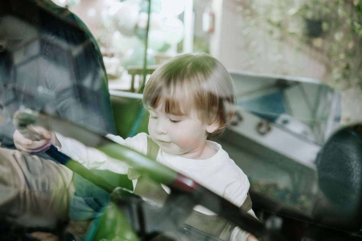 Festa infantil 2 anos menino tema Mickey Safari Buffet Espaço Formigueiro fotógrafa fotos naturais, São Paulo