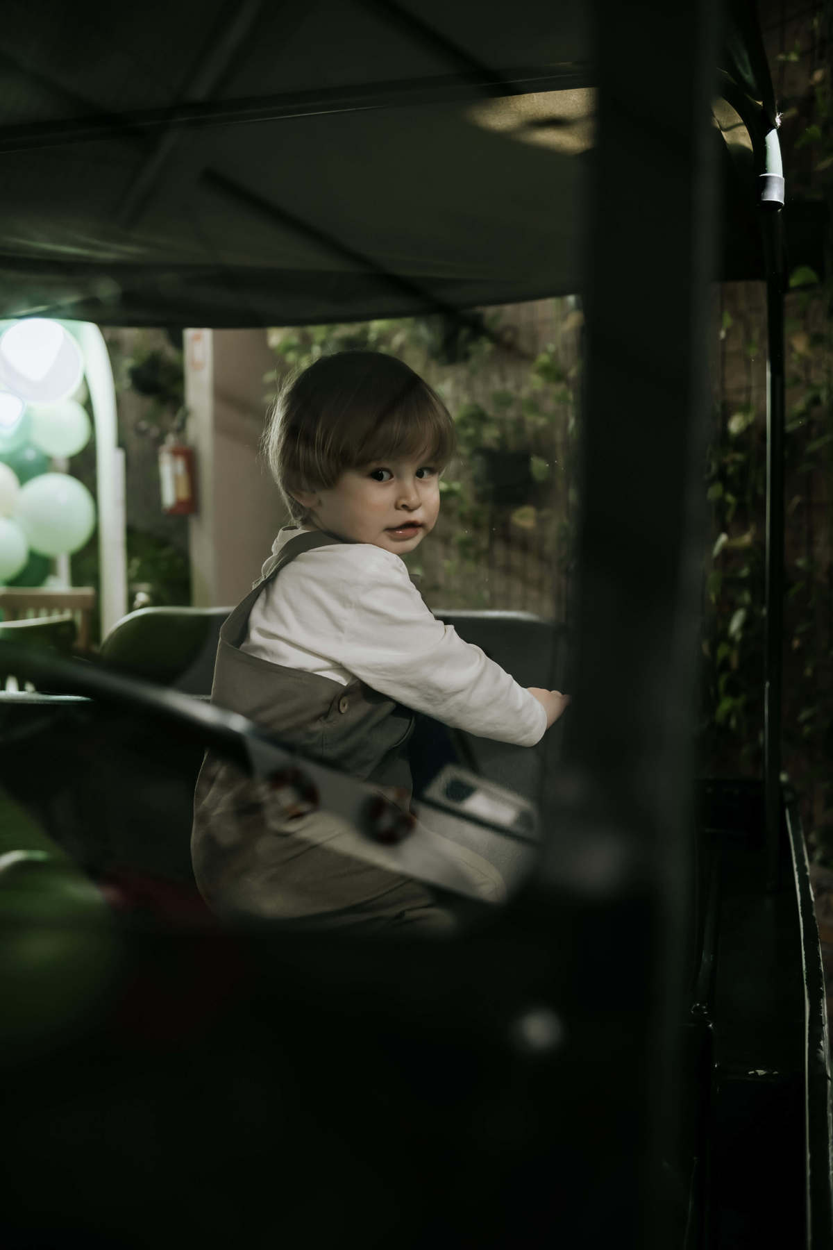 Festa infantil 2 anos menino tema Mickey Safari Buffet Espaço Formigueiro fotógrafa fotos naturais, São Paulo