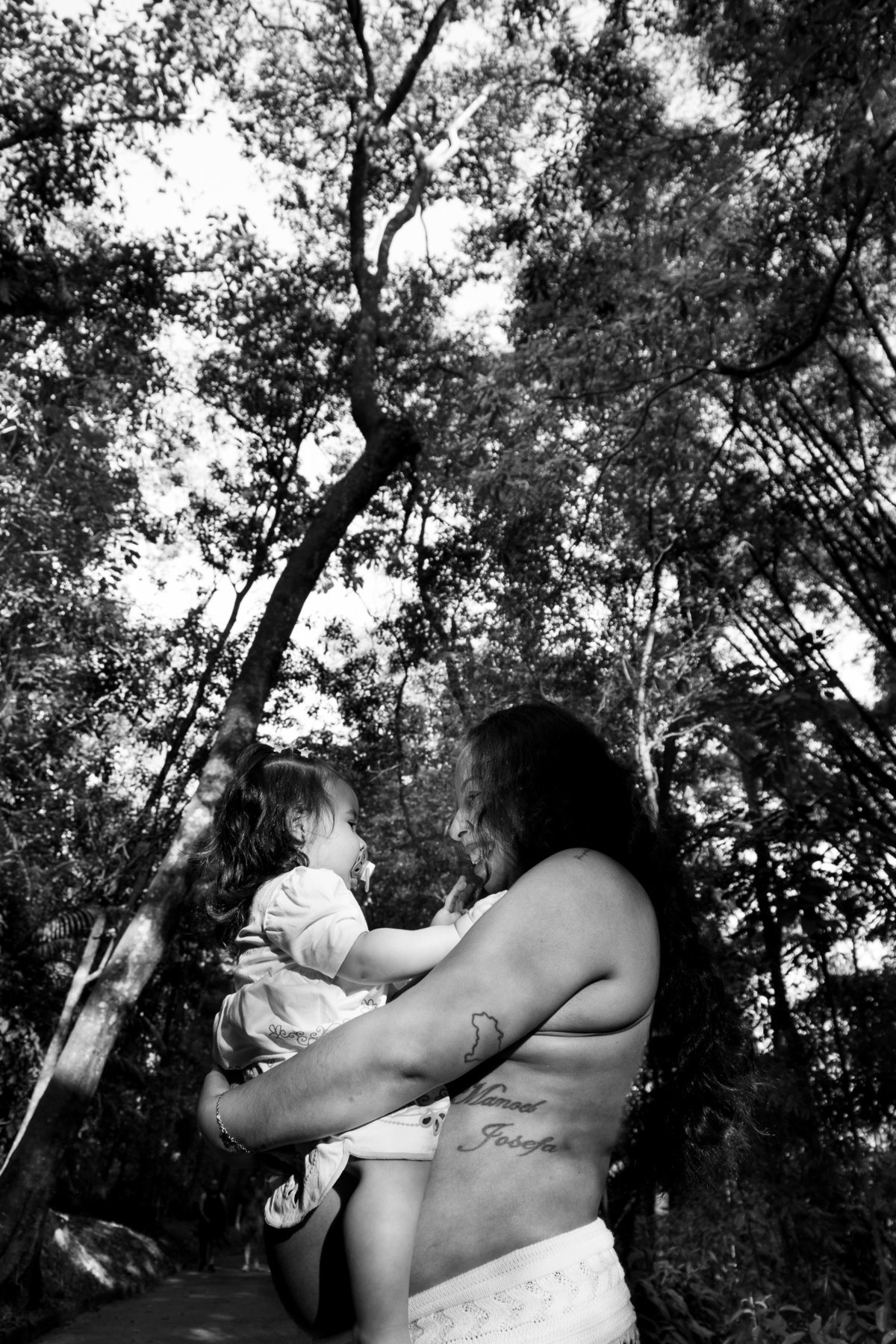 retrato-gestante-natureza-sp