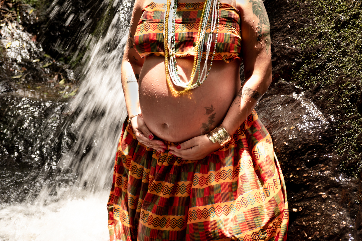 fotografia gestante cachoeira