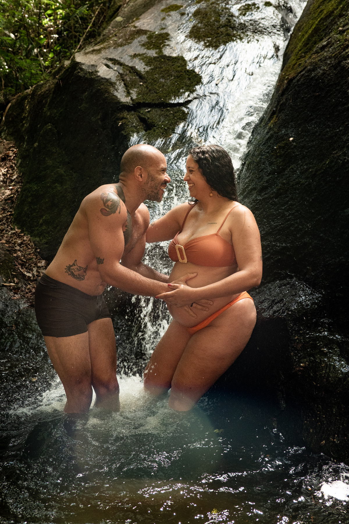 fotografia-gestante-cachoeira