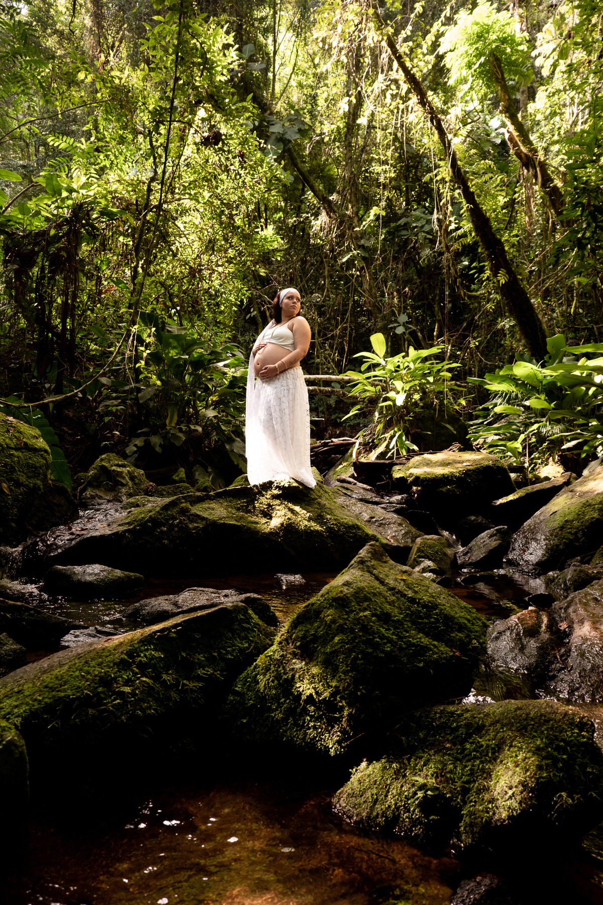fotografia-gestante-cachoeira