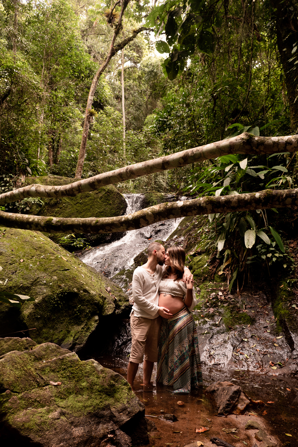 fotografia-gestante-cachoeira