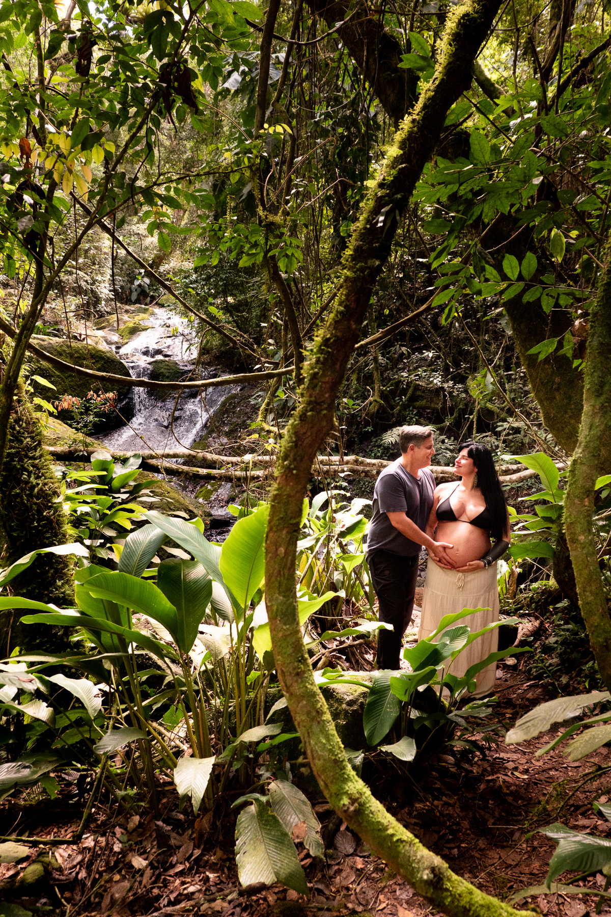 fotografia-gestante-cachoeira