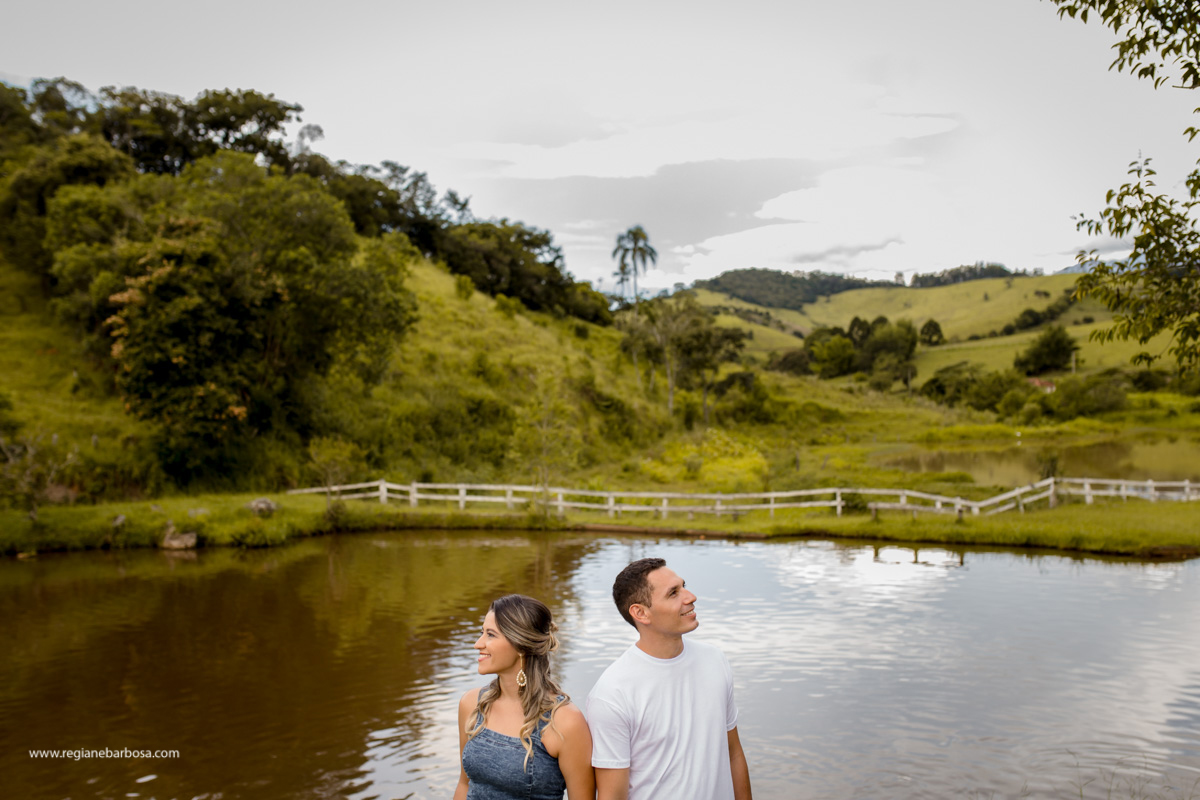 ensaio de casal pousada serra que chora itanhandu mg regiane barbosa fotografia espontaneidade e emocao a flor da pele