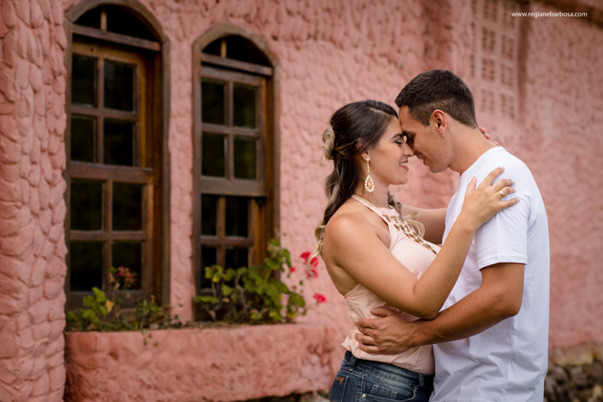 ensaio de casal pousada serra que chora itanhandu mg regiane barbosa fotografia espontaneidade e emocao a flor da pele