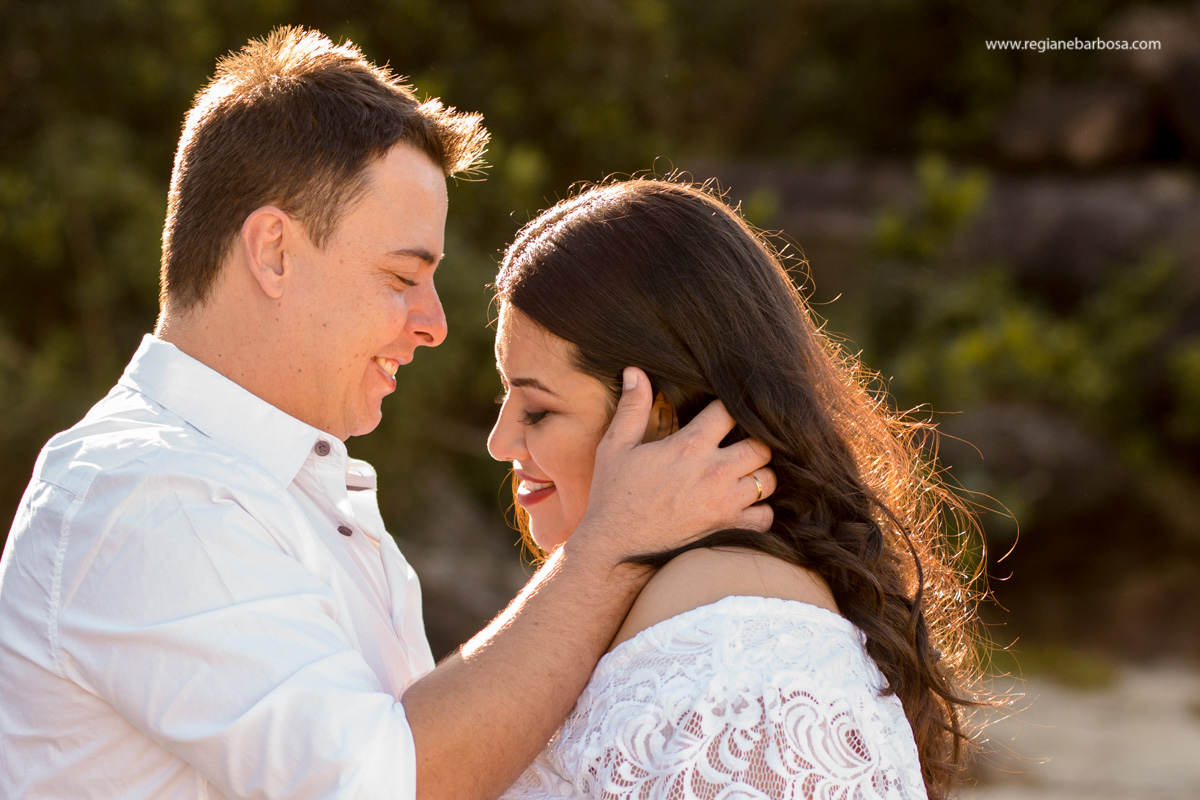 Fotografia de Casal Trindade Paraty RJ Regiane Barbosa fotografa em Cruzeiro SP