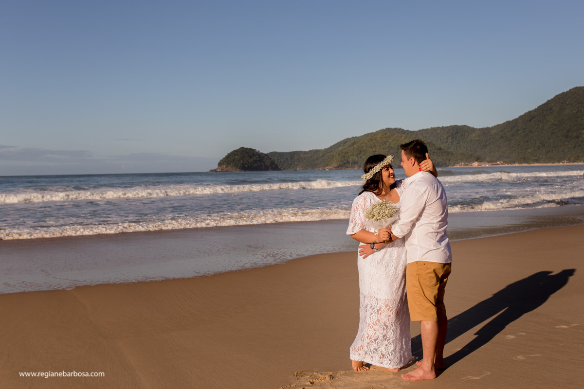 Fotografia de Casal Trindade Paraty RJ Regiane Barbosa fotografa em Cruzeiro SP