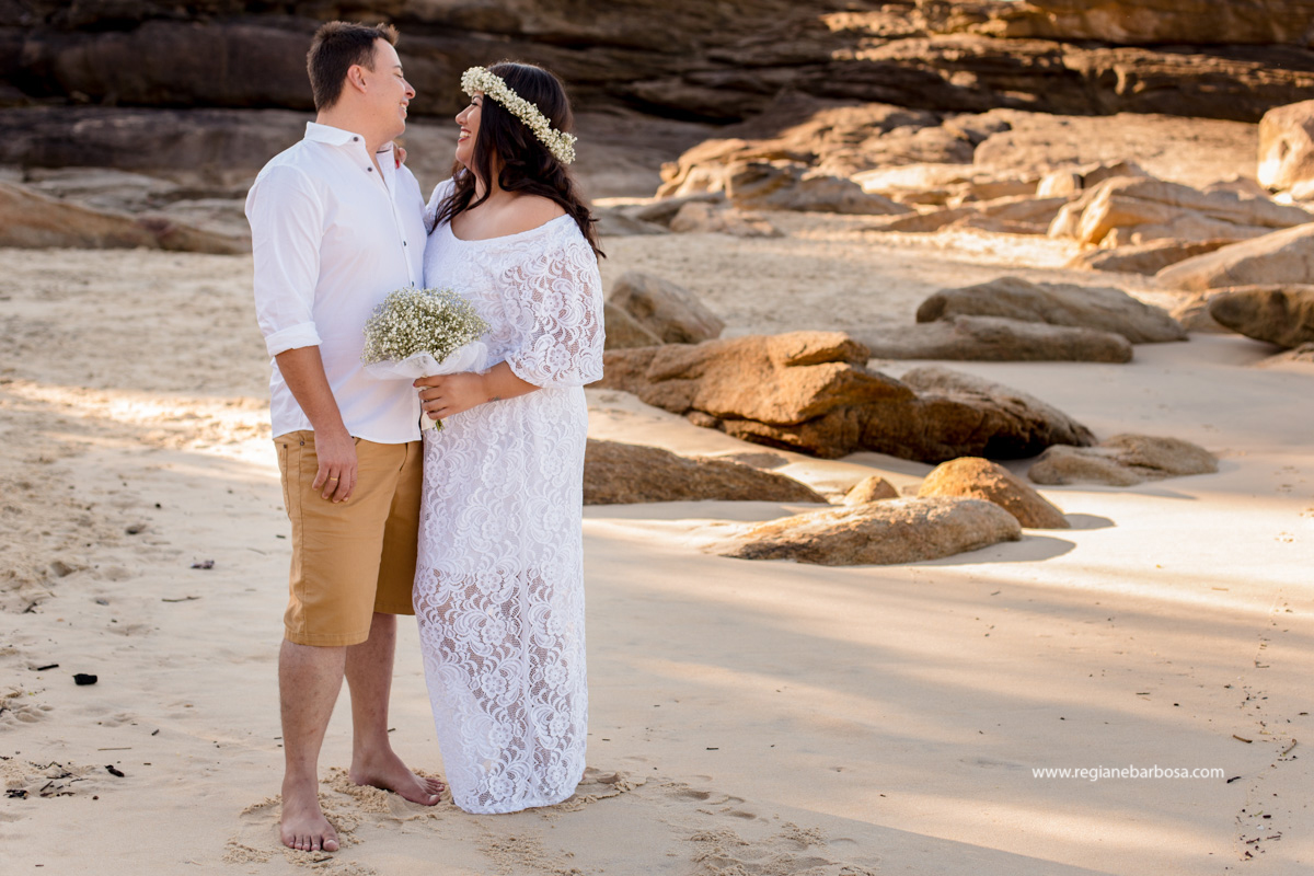 Fotografia de Casal Trindade Paraty RJ Regiane Barbosa fotografa em Cruzeiro SP