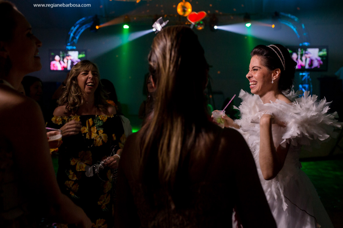 Casamento Cachoeira Paulista Igreja Sao Sebastiao Festa Clube Literario Regiane Barbosa Fotografia