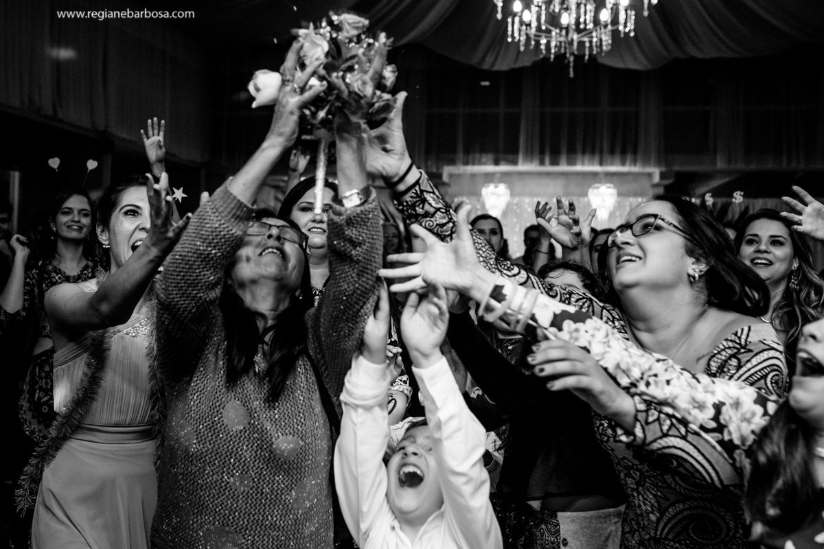 Casamento Cachoeira Paulista Igreja Sao Sebastiao Festa Clube Literario Regiane Barbosa Fotografia