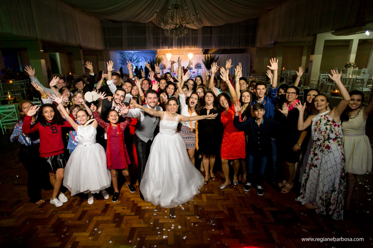Casamento Cachoeira Paulista Igreja Sao Sebastiao Festa Clube Literario Regiane Barbosa Fotografia