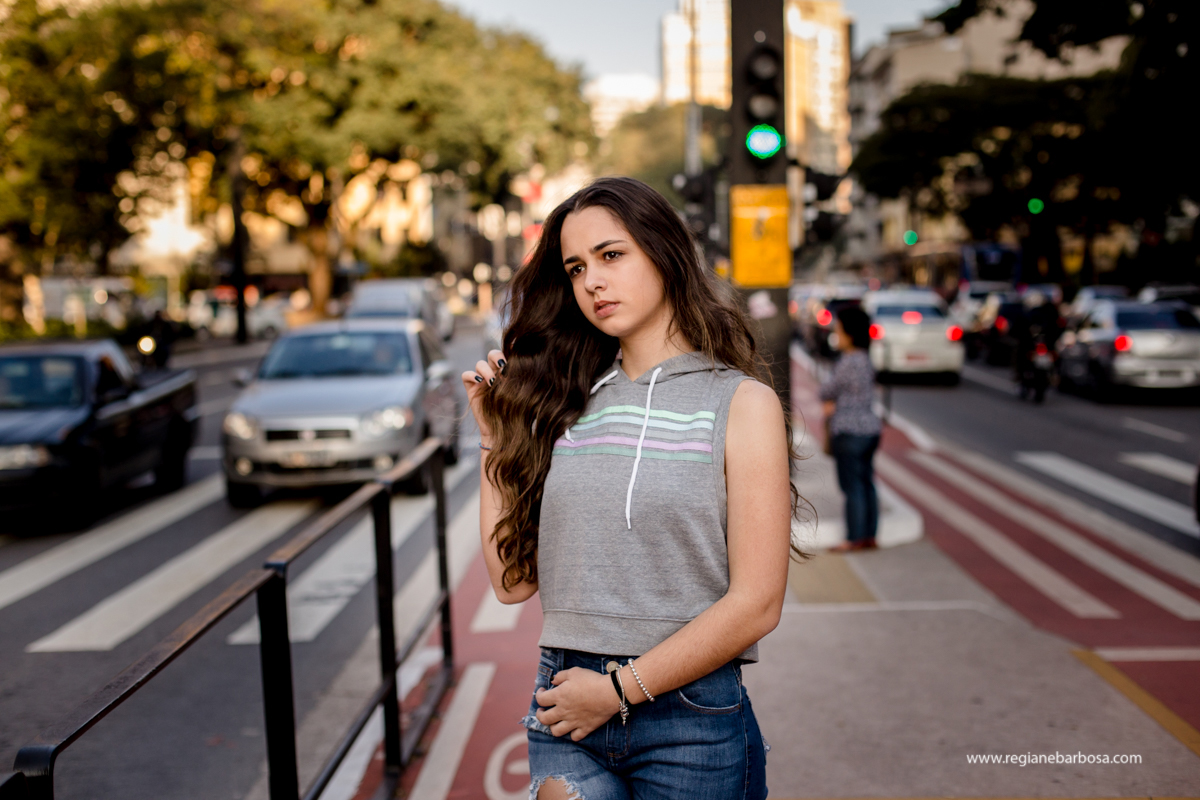 Avenida Paulista Sao Paulo ensaio fotografico 15 anos espontaneidade movimento cores Regiane Barbosa