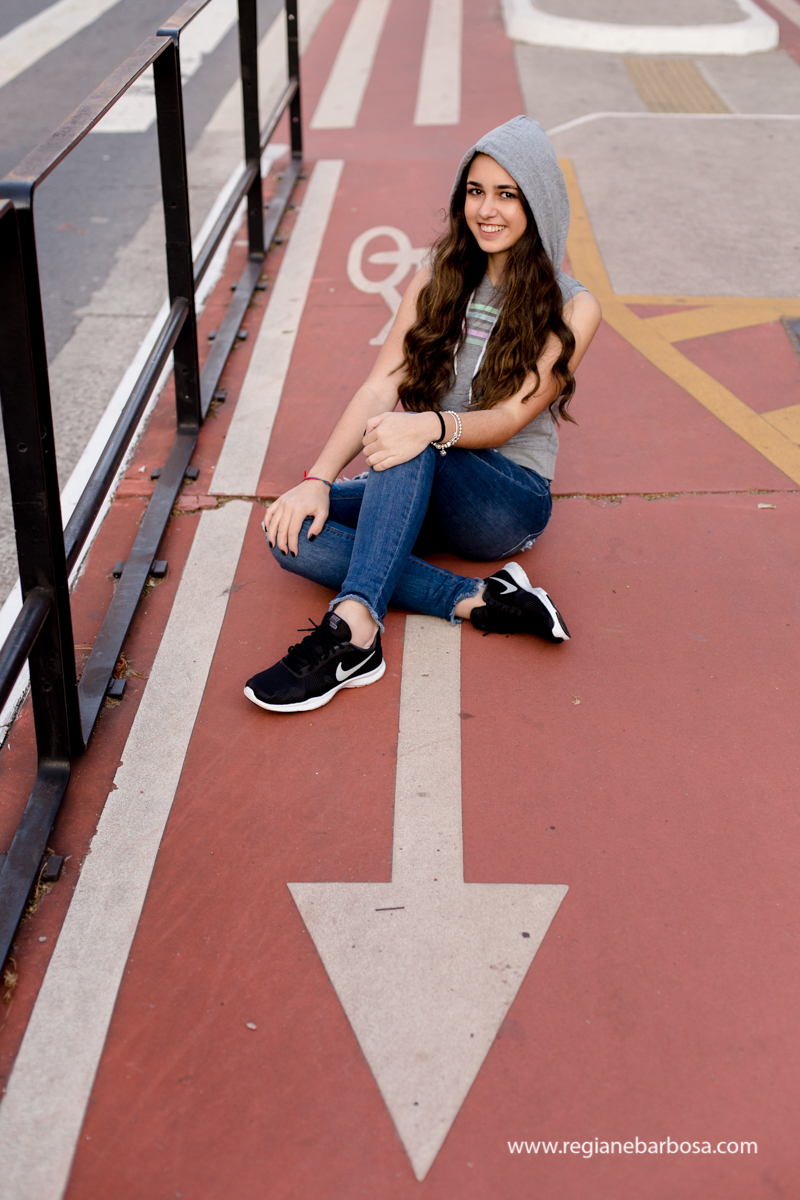 Avenida Paulista Sao Paulo ensaio fotografico 15 anos espontaneidade movimento cores Regiane Barbosa