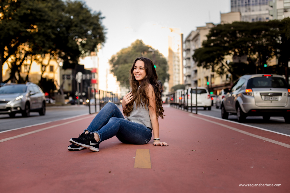 Avenida Paulista Sao Paulo ensaio fotografico 15 anos espontaneidade movimento cores Regiane Barbosa