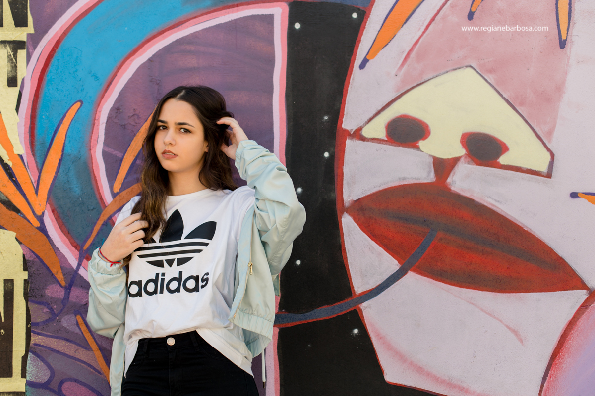 Beco do Batman Sao Paulo ensaio fotografico 15 anos espontaneidade movimento cores Regiane Barbosa