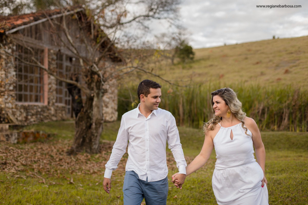 Pousada Serra que Chora Itanhandu MG Cerejeiras Fotografia de Casal espontaneidade e beleza lugar agradavel Regiane Barbosa Fotografa Casamento