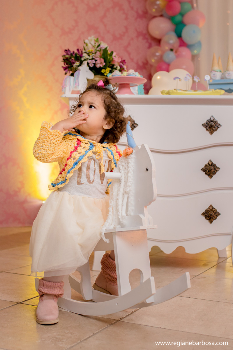 Festa unicornio 2 anos buffet carinhoso Cruzeiro SP Regiane Barbosa Fotografa beleza espontaneidade e diversao