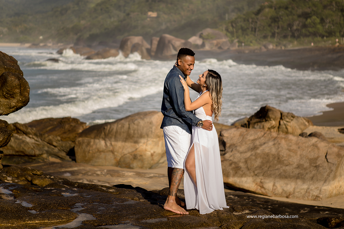 Ensaio casal Trindade RJ Regiane Barbosa fotografia