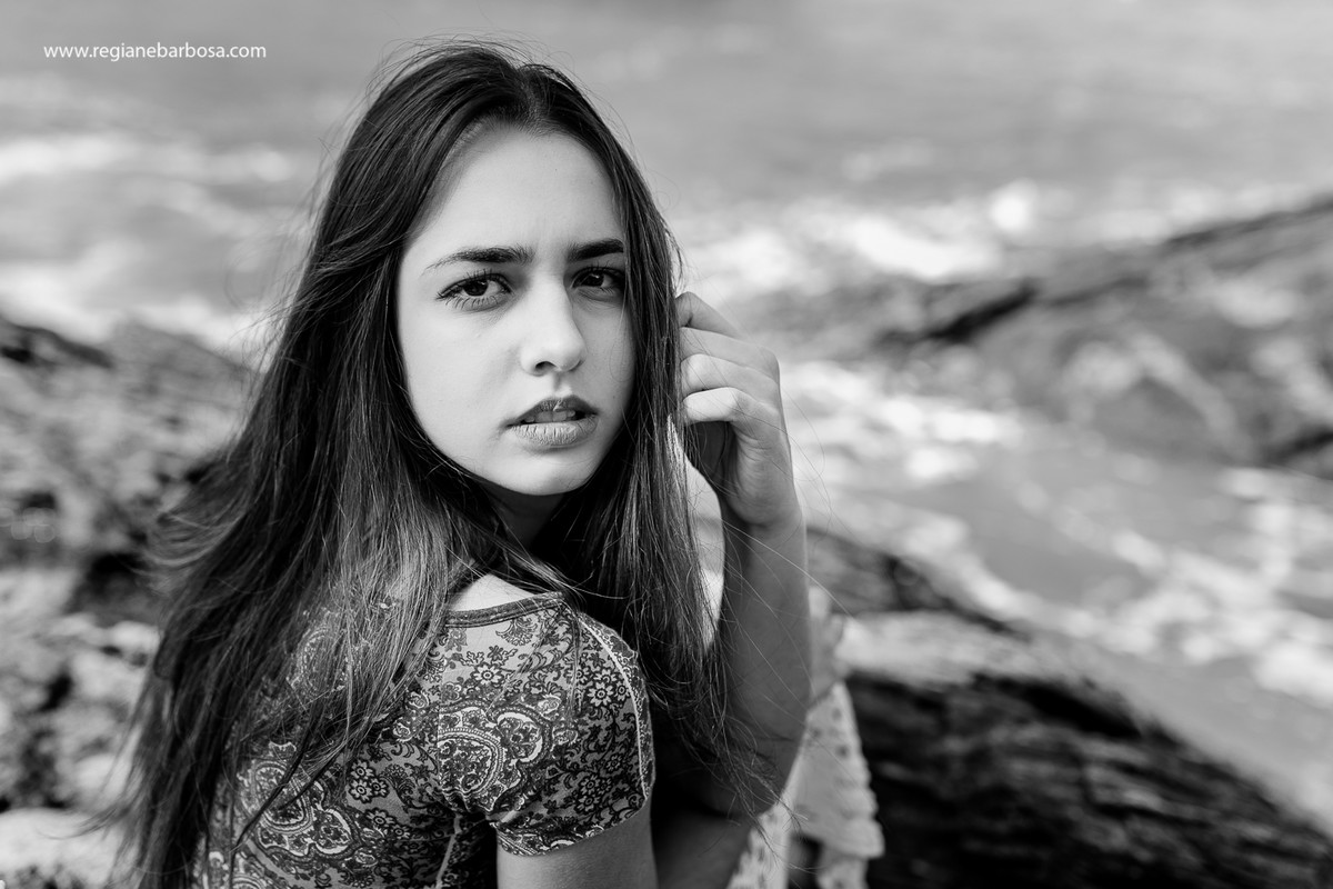 Fotografia Trindade Paraty RJ barco baloes ceu azul mar tranquilo ensaio 15 anos praia Regiane Barbosa Fotografia