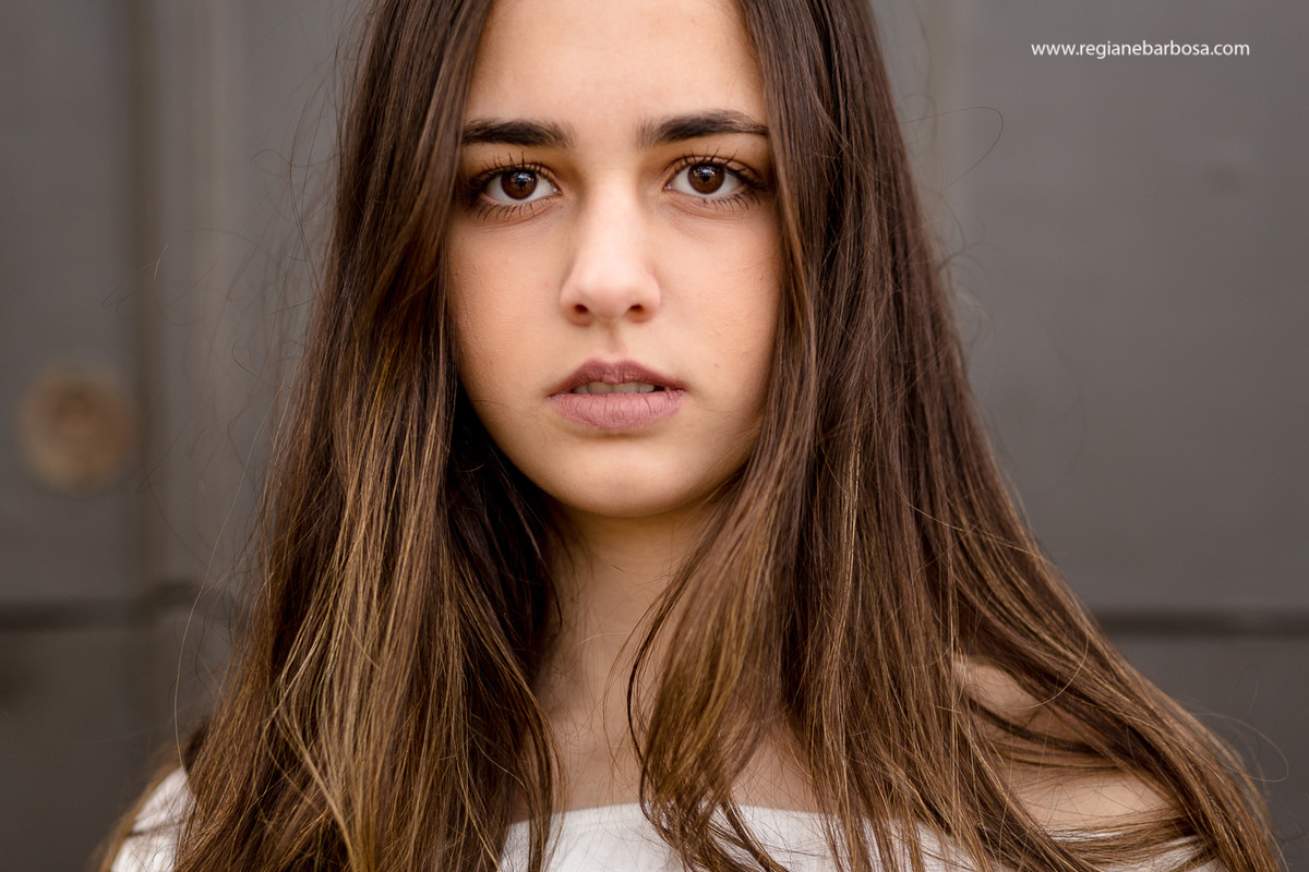 Fotografia Trindade Paraty RJ barco baloes ceu azul mar tranquilo ensaio 15 anos praia Regiane Barbosa Fotografia