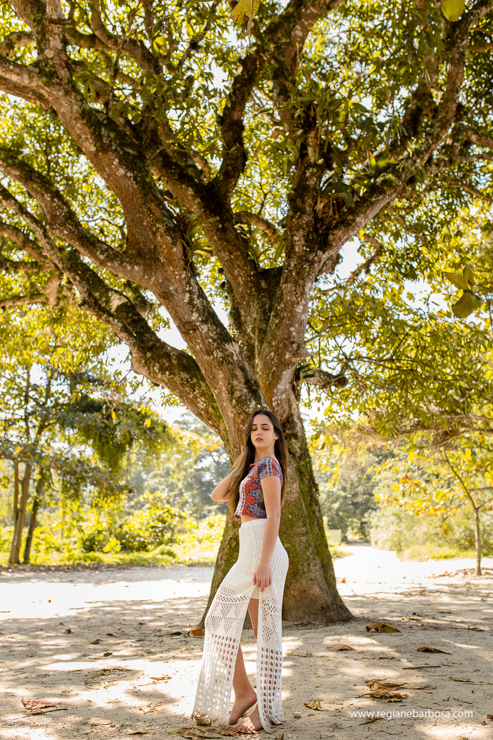 Fotografia Trindade Paraty RJ barco baloes ceu azul mar tranquilo ensaio 15 anos praia Regiane Barbosa Fotografia