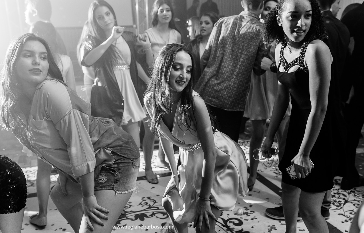 Festa de Debutante clube literario Cachoeira Paulista sp fotografa Regiane Barbosa Festa de Debutante clube literario Cachoeira Paulista sp fotografa Regiane Barbosa