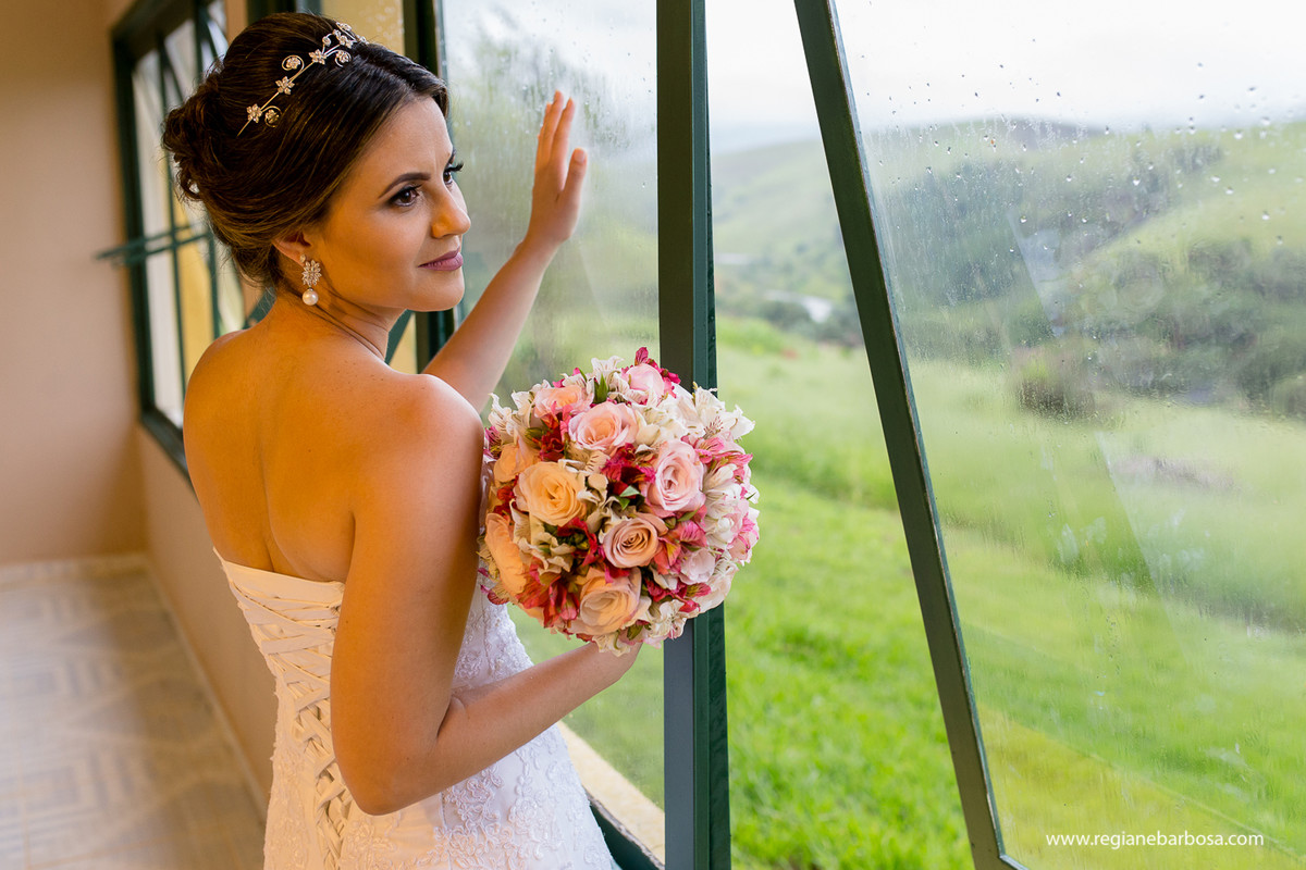 Casamento Pousada Flor da Serra Cruzeiro SP Fotografa Regiane Barbosa Casamento no campo