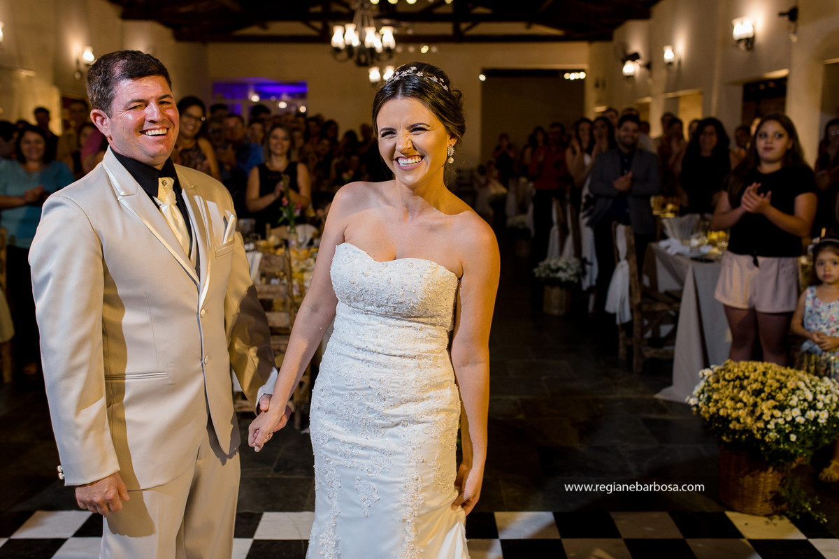 Casamento Pousada Flor da Serra Cruzeiro SP Fotografa Regiane Barbosa Casamento no campo