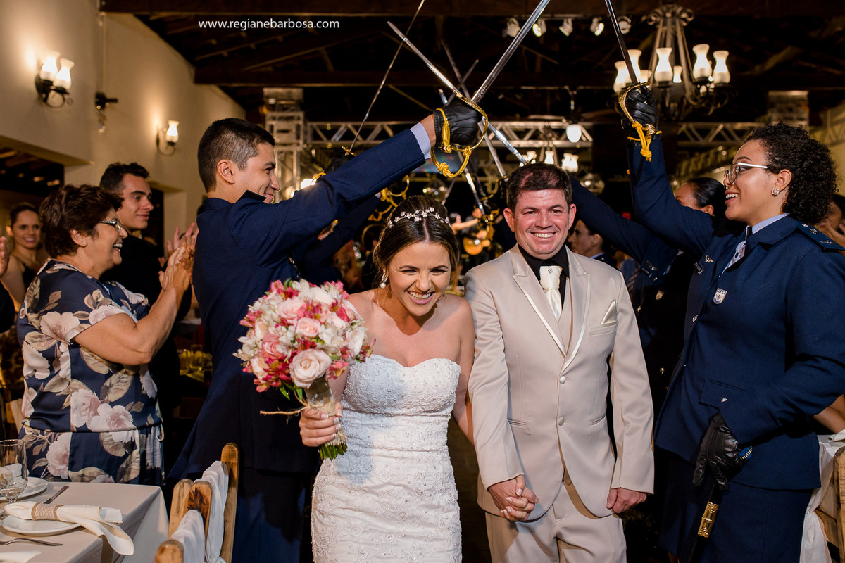 Casamento Pousada Flor da Serra Cruzeiro SP Fotografa Regiane Barbosa Casamento no campo