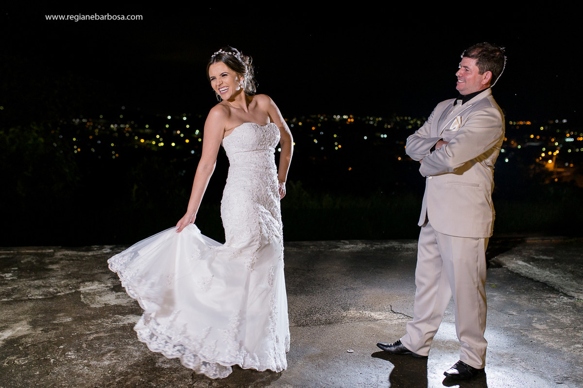 Casamento Pousada Flor da Serra Cruzeiro SP Fotografa Regiane Barbosa Casamento no campo