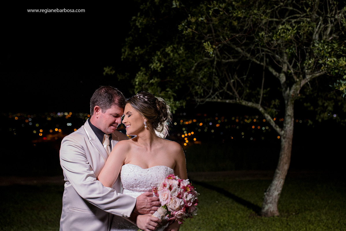 Casamento Pousada Flor da Serra Cruzeiro SP Fotografa Regiane Barbosa Casamento no campo