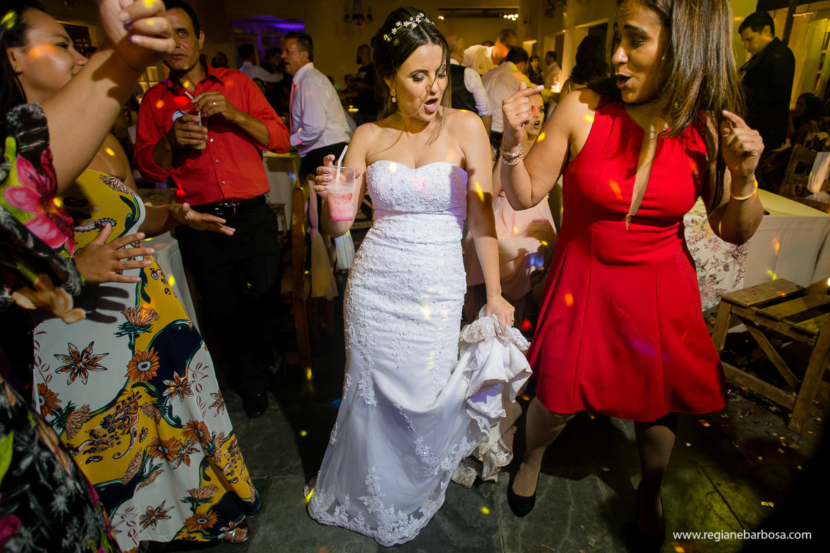 Casamento Pousada Flor da Serra Cruzeiro SP Fotografa Regiane Barbosa Casamento no campo