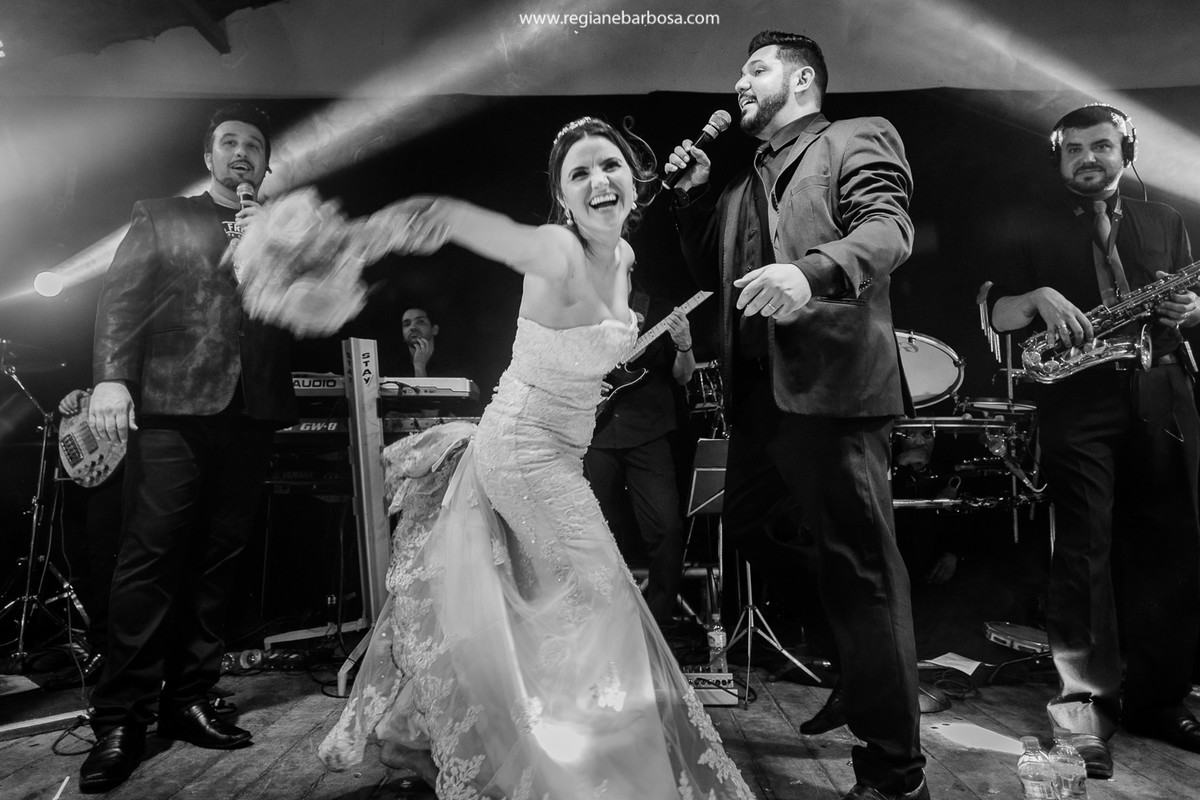 Casamento Pousada Flor da Serra Cruzeiro SP Fotografa Regiane Barbosa Casamento no campo