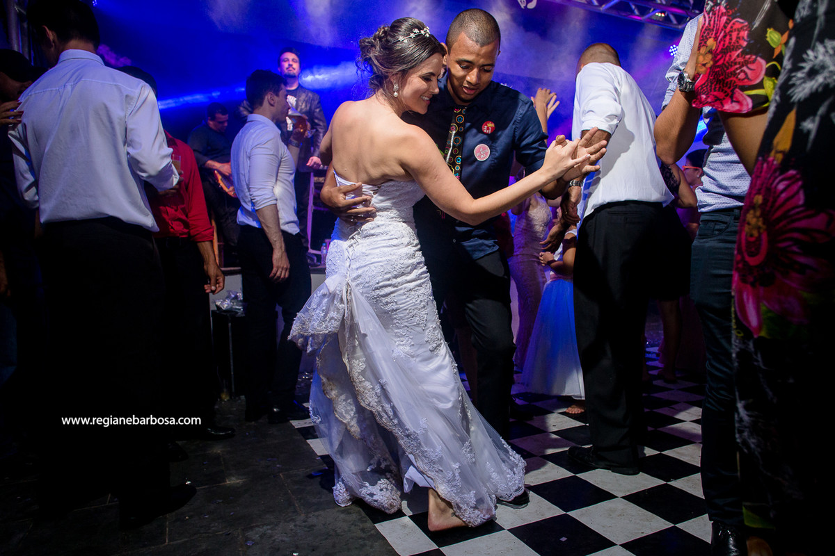 Casamento Pousada Flor da Serra Cruzeiro SP Fotografa Regiane Barbosa Casamento no campo