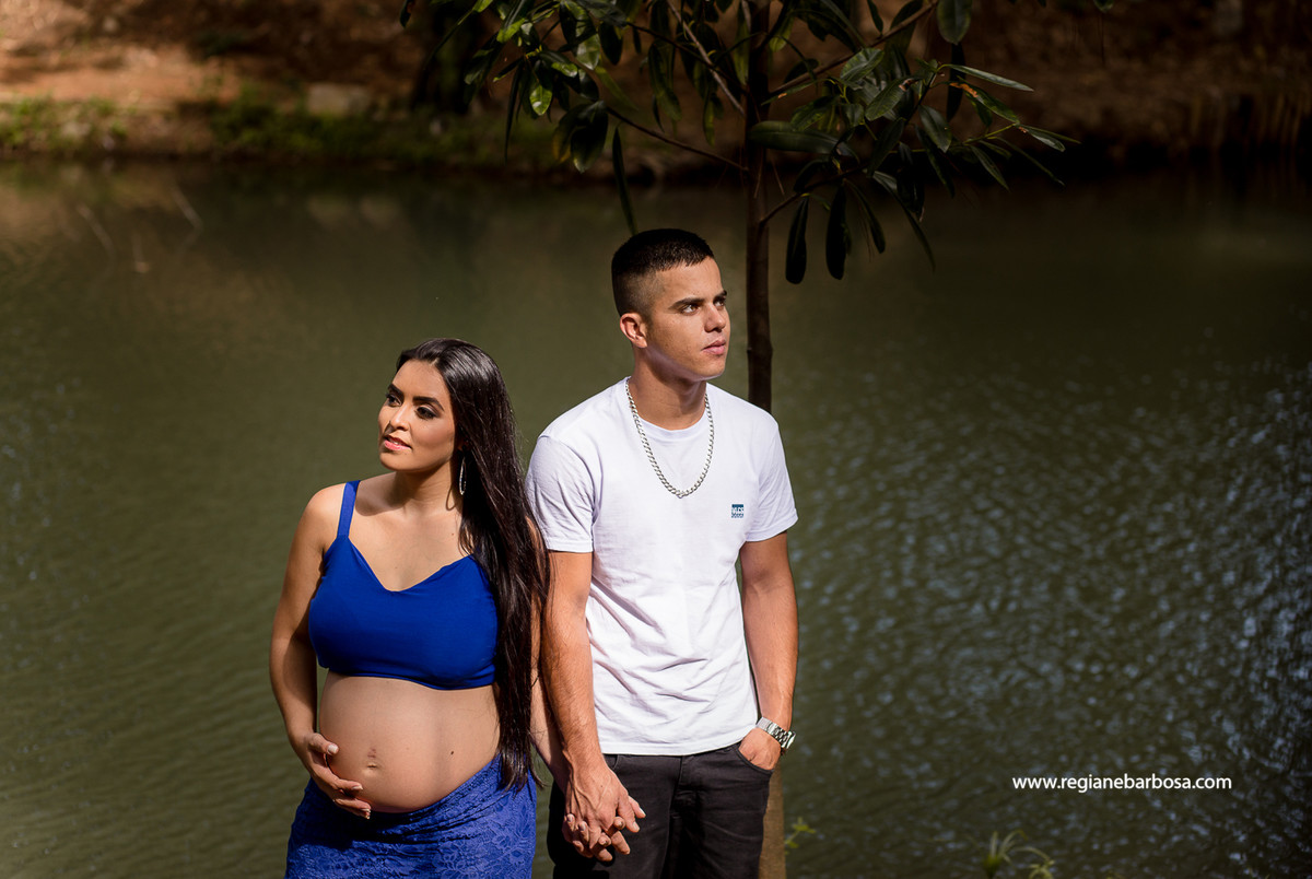Gestacao fotografia de gestante em cruzeiro ao ar livre natureza espontaneidade regiane barbosa fotografia